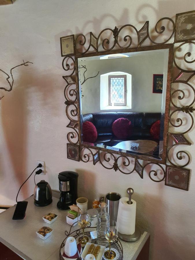 Chambre d'Hôtes au Château de Belcastel Belcastel (Aveyron) Exterior foto