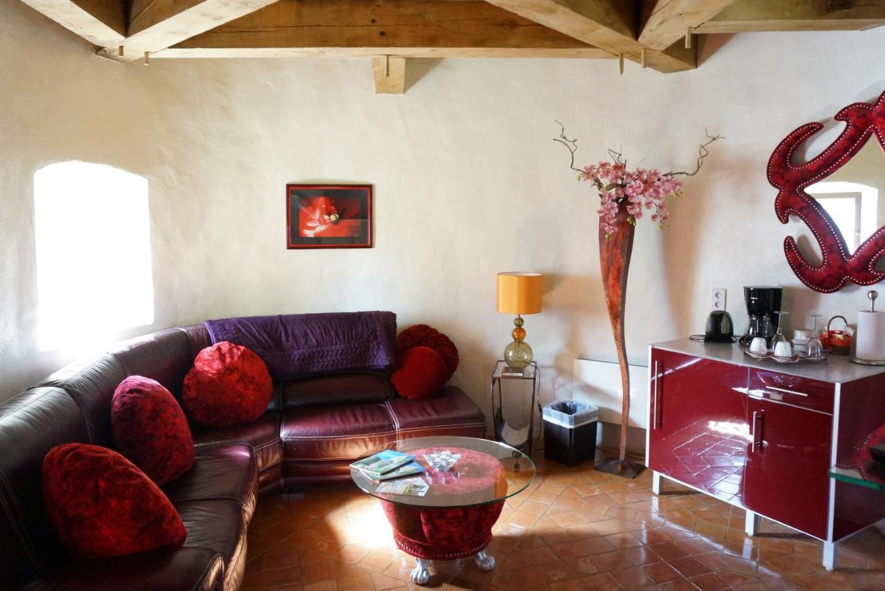 Chambre d'Hôtes au Château de Belcastel Belcastel (Aveyron) Exterior foto