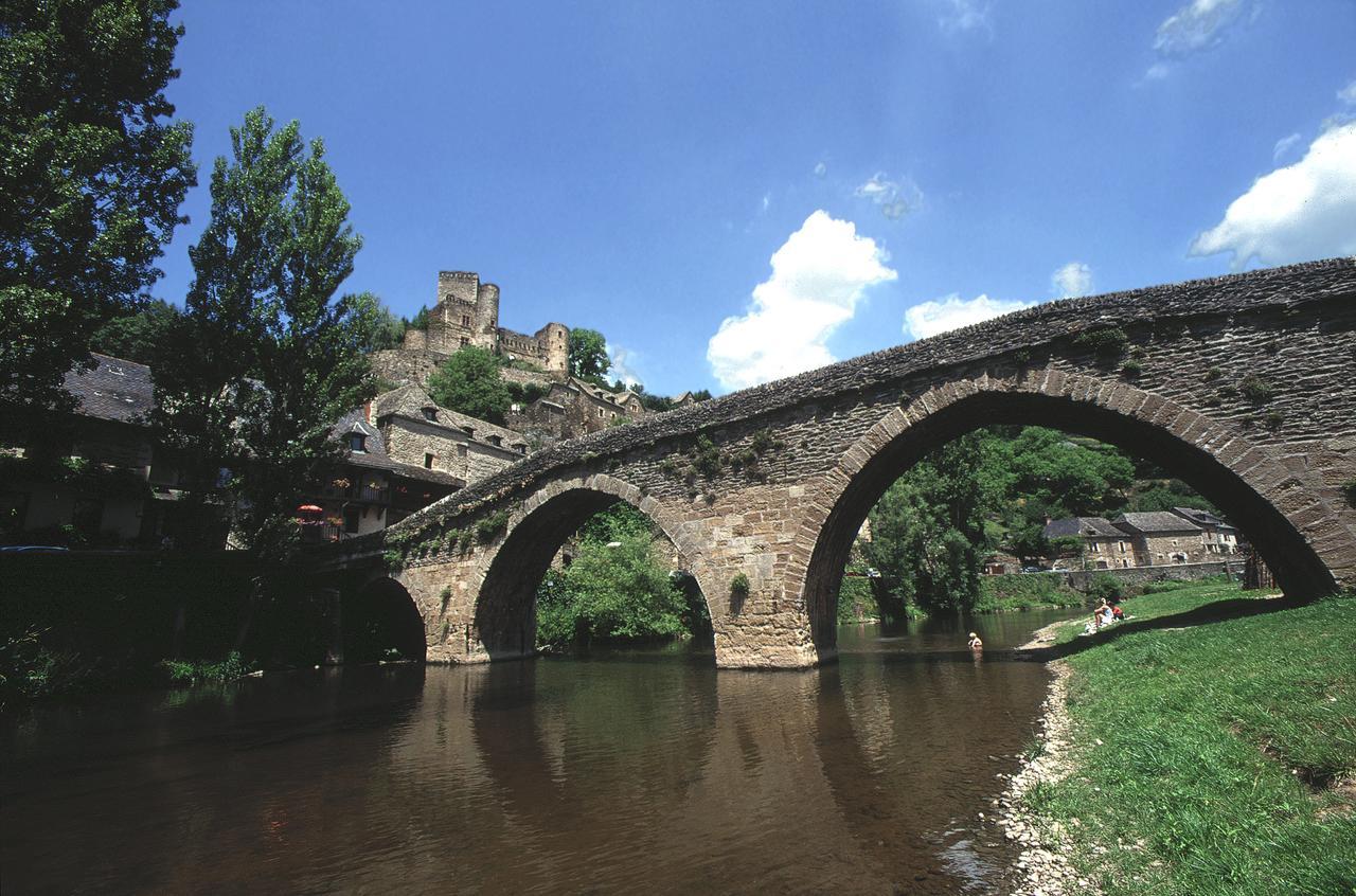 Chambre d'Hôtes au Château de Belcastel Belcastel (Aveyron) Exterior foto